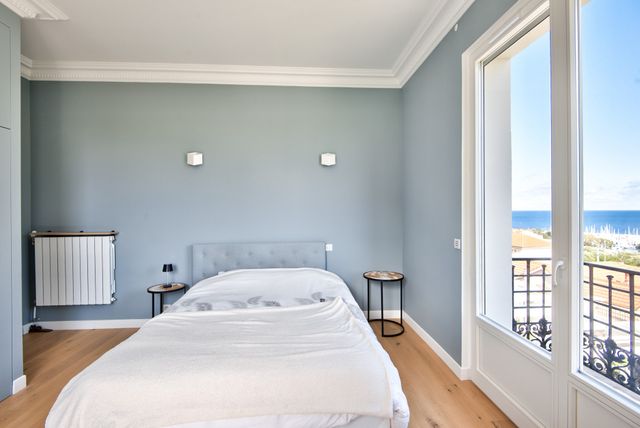 maison à vendre - 8 pièces - 295.0 m2 - BEAULIEU SUR MER - 06 - PROVENCE-ALPES-COTE-D-AZUR - Century 21 Lafage Transactions