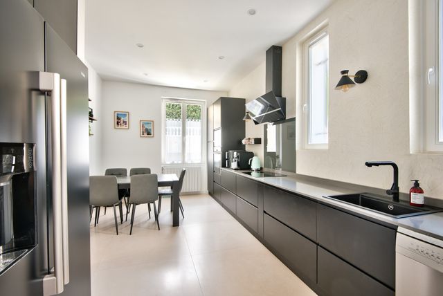 maison à vendre - 8 pièces - 295.0 m2 - BEAULIEU SUR MER - 06 - PROVENCE-ALPES-COTE-D-AZUR - Century 21 Lafage Transactions